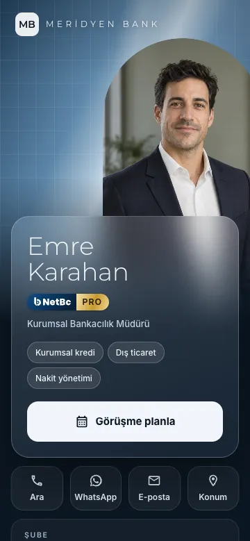 Kule tasarımı: Cam cephe ve gökyüzü yansıması, kemerli portre, buzlu cam panel. Bankacılık için.